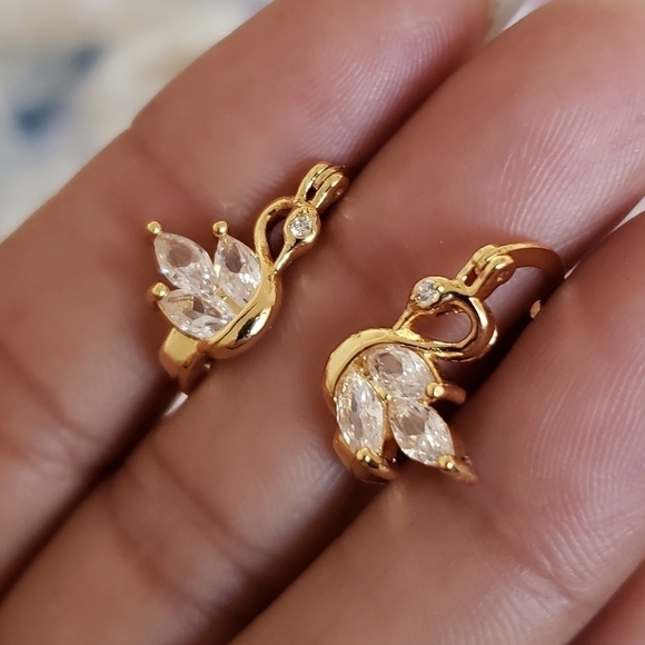 SWAN earrings - Picture 5 of 6